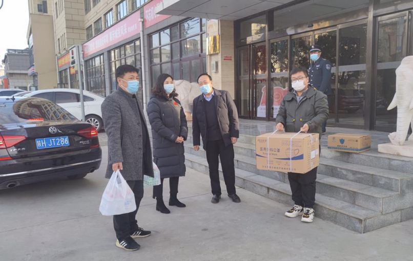 市國資委黨委副書記陳靜一行赴城投公司督查疫情防控工作并慰問防控一線員工