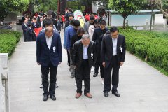 商洛市城投公司黨支部開展&ldquo;清明祭英烈&rdquo;宣傳教育活動(dòng)